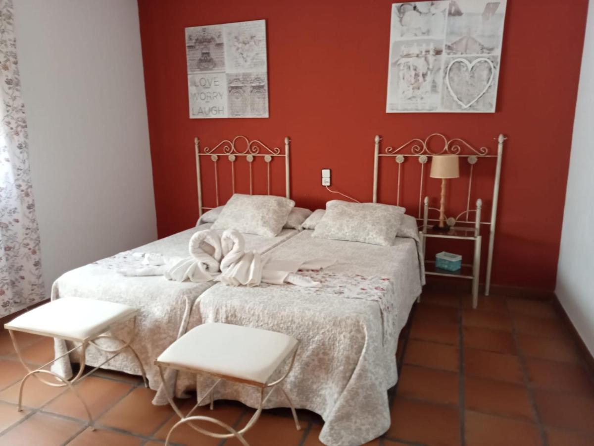 הוילה Burguillos de Toledo Casa Rural La Amistad מראה חיצוני תמונה